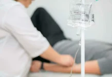 Как безопасно и быстро организовать вывод из запоя в Твери: простая инструкция без паники